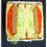 にんじんとキャベツ♡ハンバーグのトーストサンド